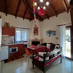 Optasia Villa Karpenísion